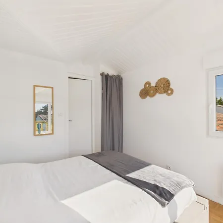 Casa de Férias à 500 M, Maison Pour 4 Avec Jardin